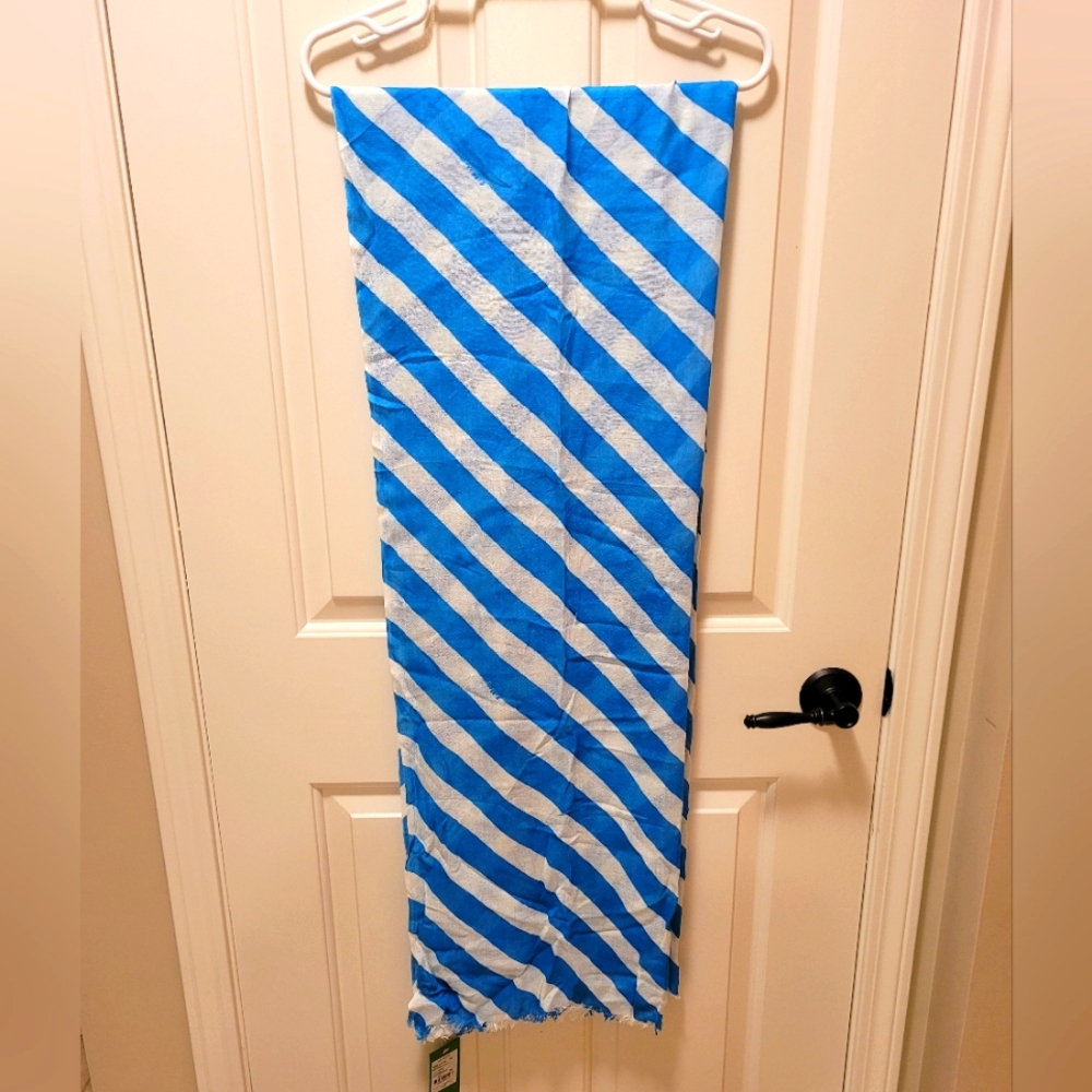 💙 NWT Lilly Pulitzer Riley Blue Striped Scarf Wrap